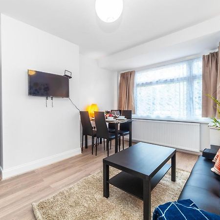 Autonomous 2 Bdr Apartment With Garden And Parking Enfield Eksteriør bilde