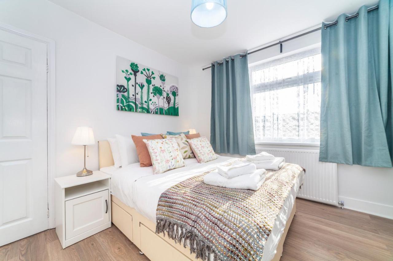 Autonomous 2 Bdr Apartment With Garden And Parking Enfield Eksteriør bilde